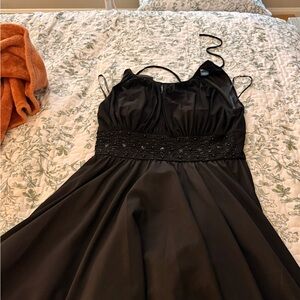 Jessica Howard Black Spaghetti Strap Evening Dress